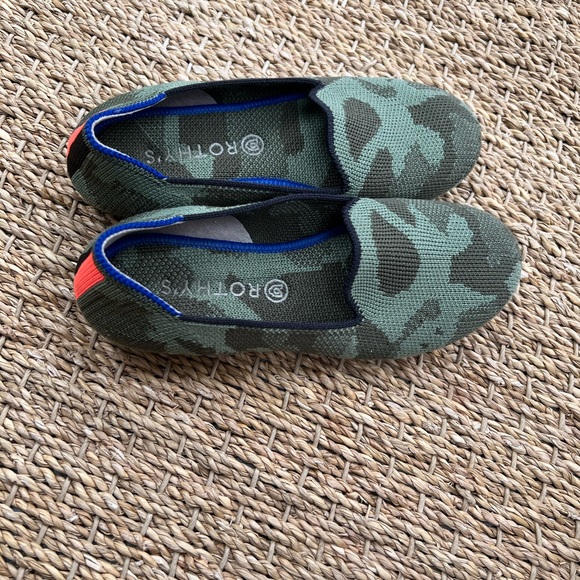 Girls Rothy's - Picture 3 of 4